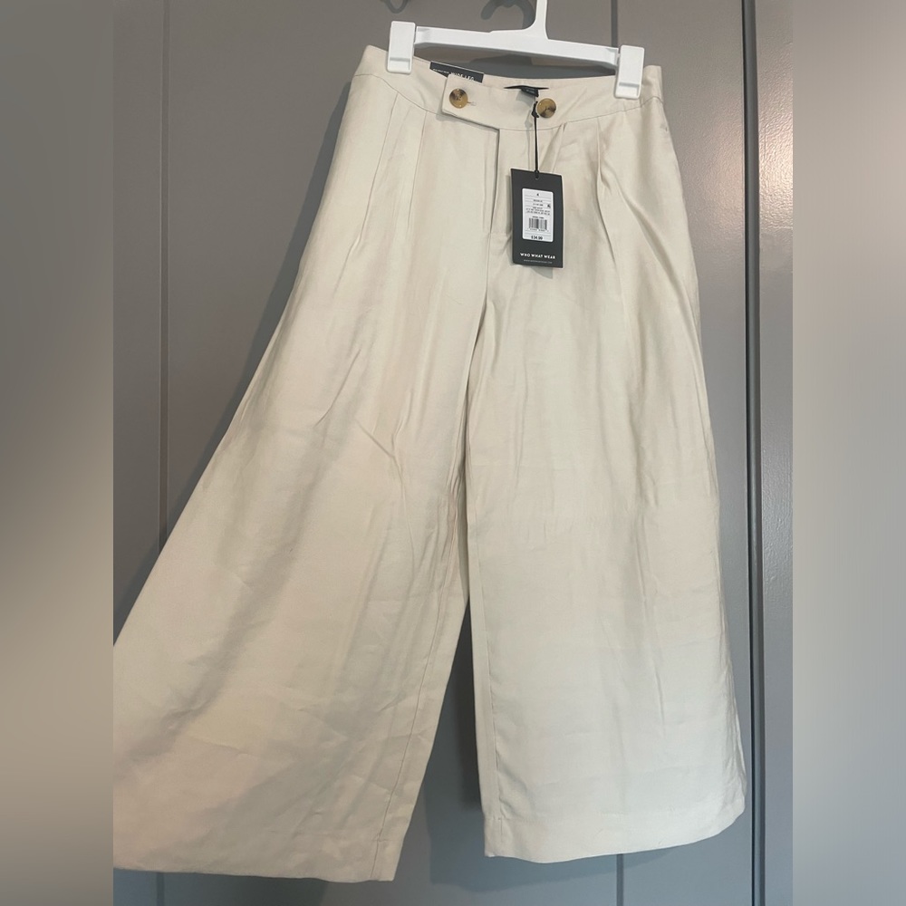 Beige cropped wide leg pants